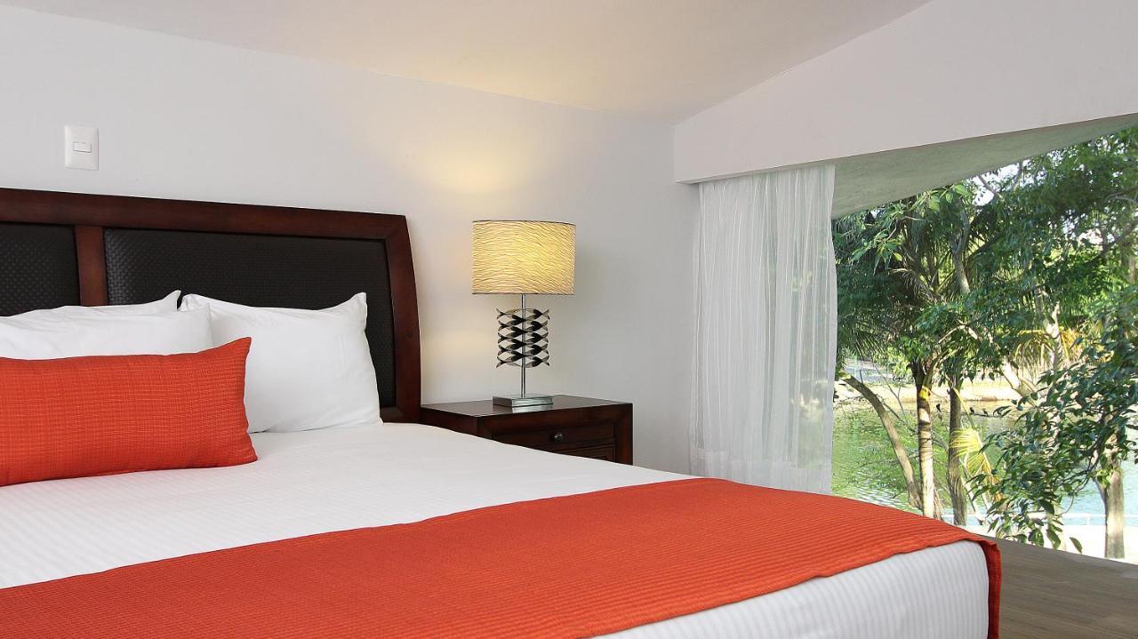 Fiesta Inn Villahermosa Cencali Exterior photo