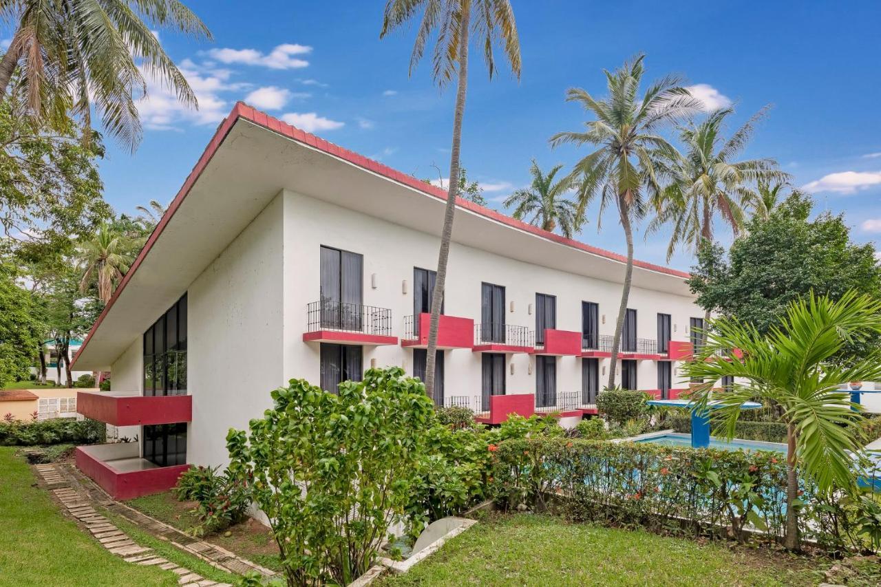 Fiesta Inn Villahermosa Cencali Exterior photo